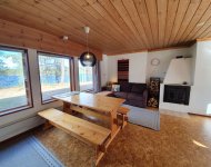 Cabin 8 livingroom