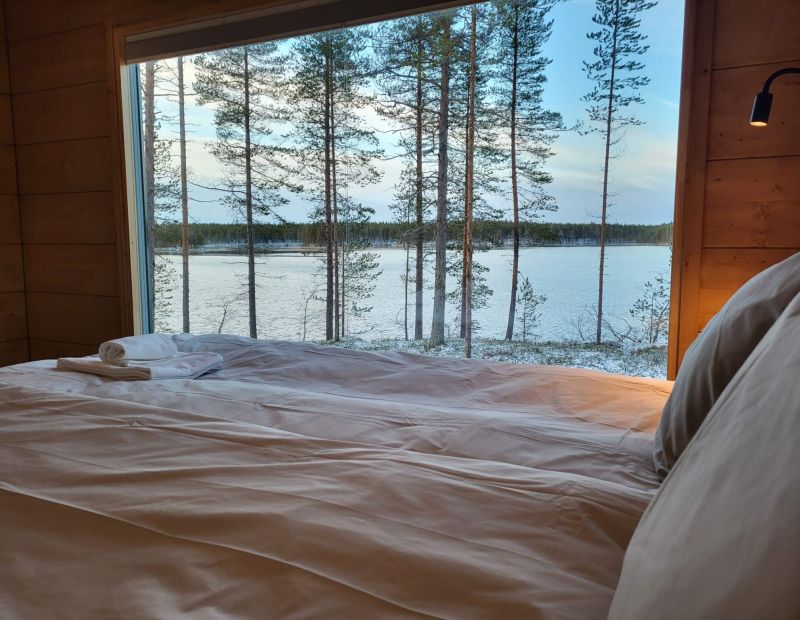 Neljän hengen rantahuvila makuuhuone näköala
