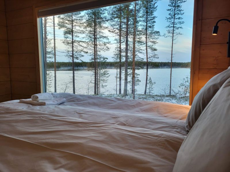 Neljän hengen rantahuvila makuuhuone näköala