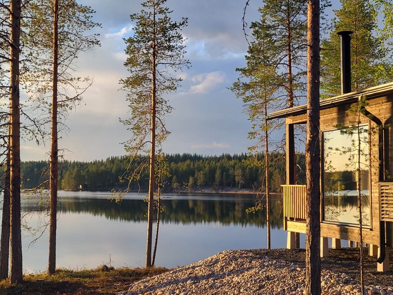 Rantahuvila auringonlasku
