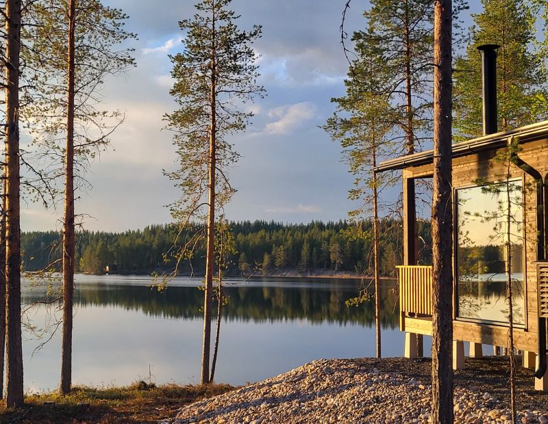 Rantahuvila auringonlasku