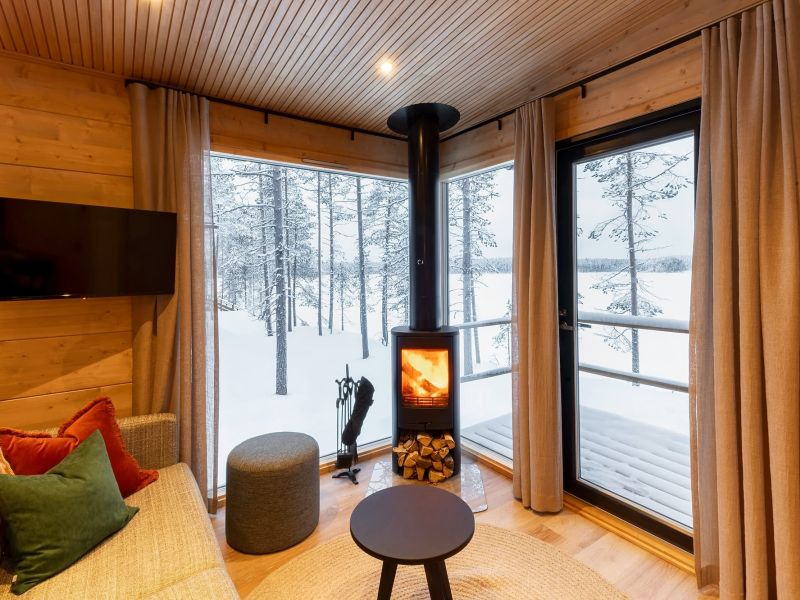 Pieni Rantahuvila olohuone