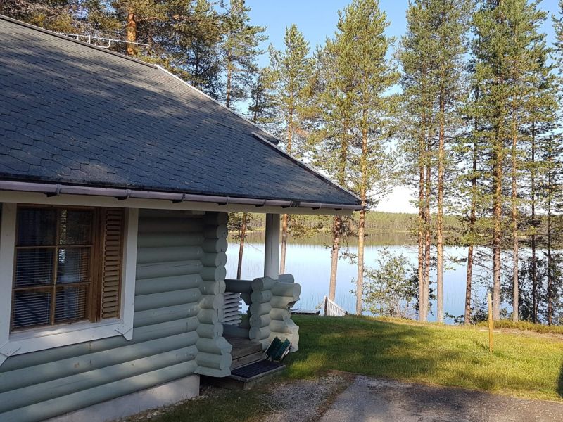 Mökki 10 järvinäkymä